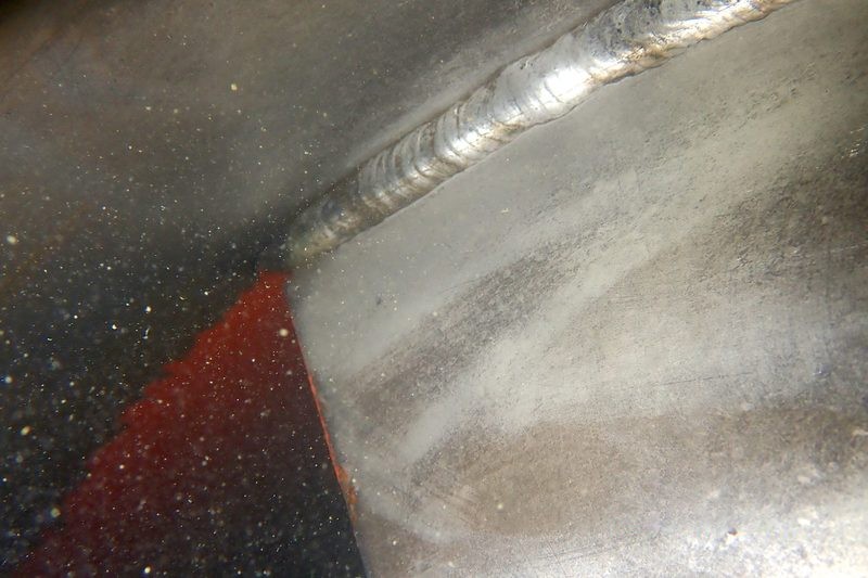 Crack in internal weld seam