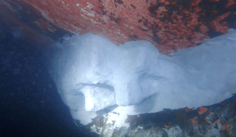 Underwater cutting and grinding work